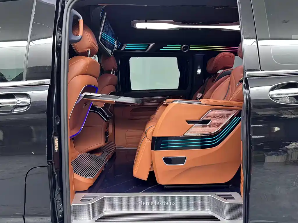 Mercedes-Benz Vito 2023 — фото 15