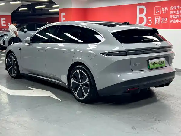 NIO ET5T 2025