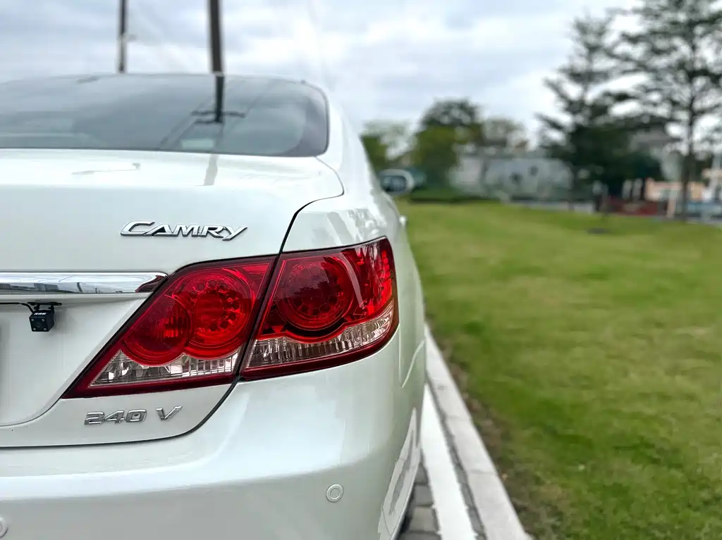 Toyota Camry 2007 — фото 24