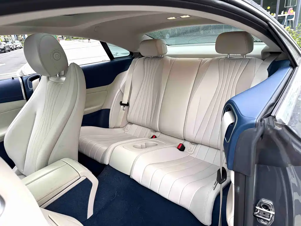 Mercedes-Benz E-Class 2022