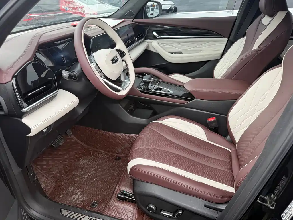 Geely Xingyue L 2024