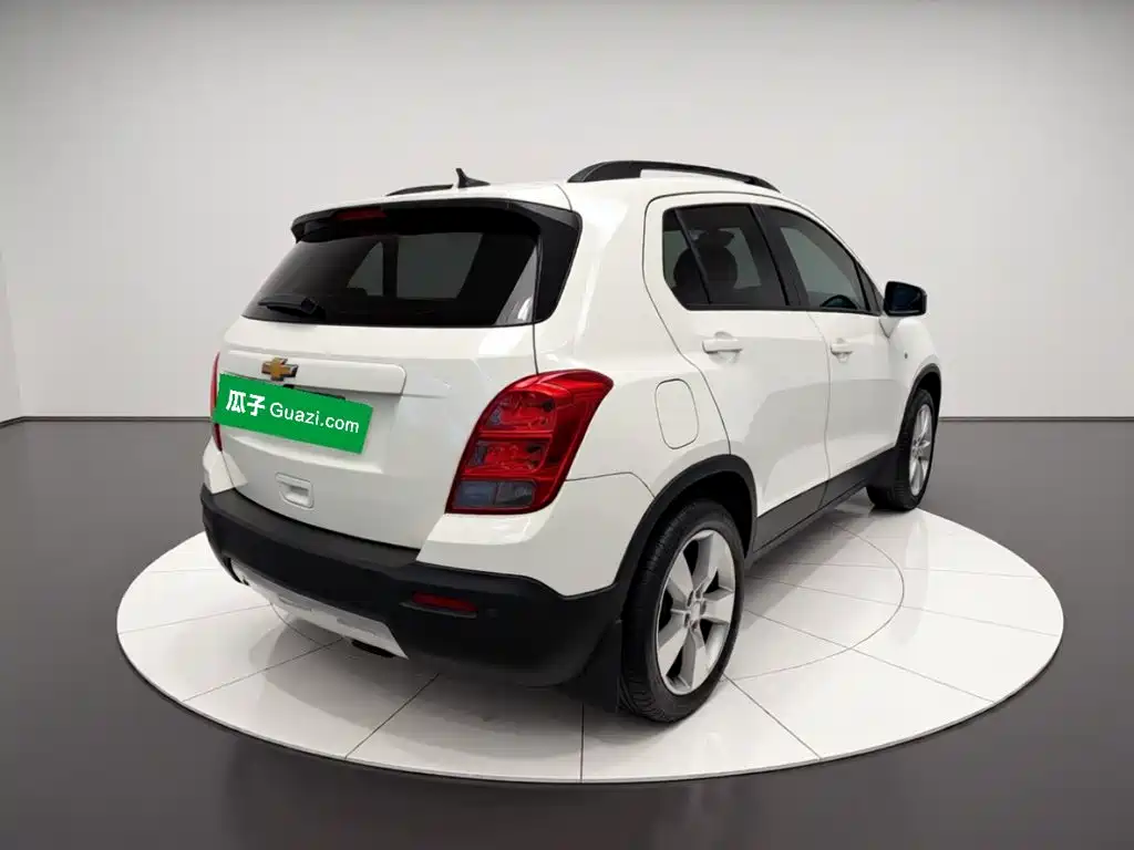 Chevrolet Trax 2015 — фото 4