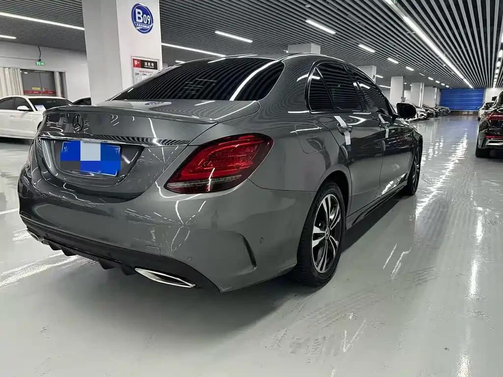 Mercedes-Benz C-Class 2019 — фото 14
