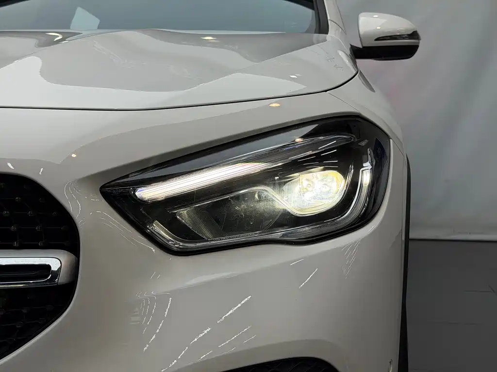 Mercedes-Benz GLA 2022