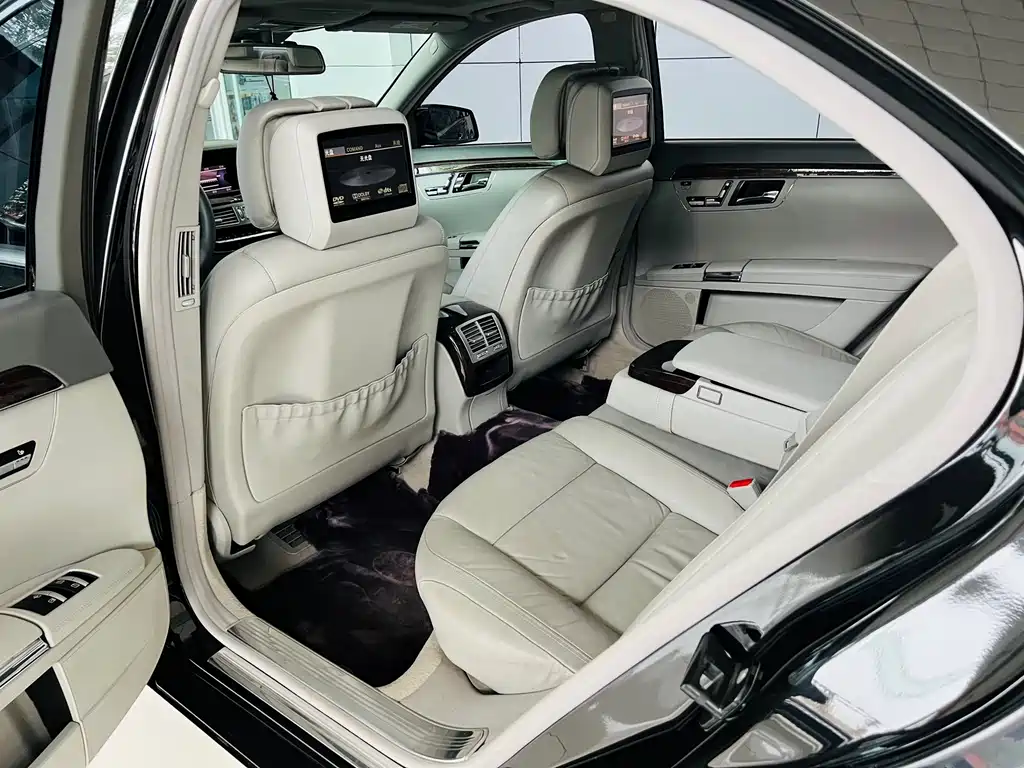 Mercedes-Benz S-Class 2011 — фото 20