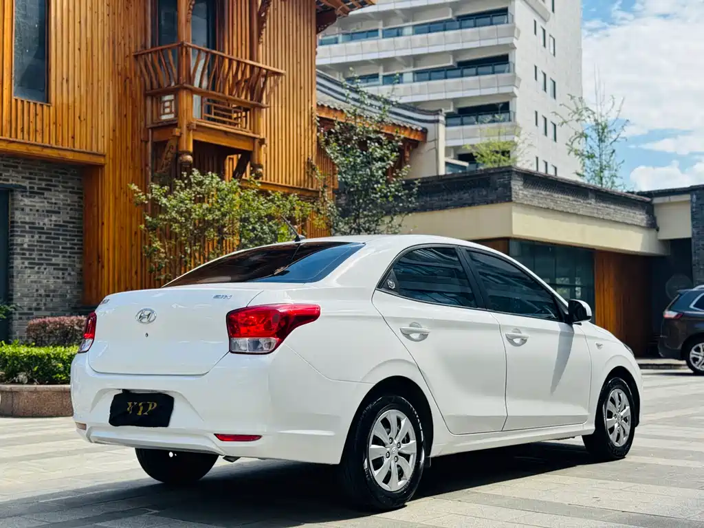Hyundai Verna 2019 — фото 8