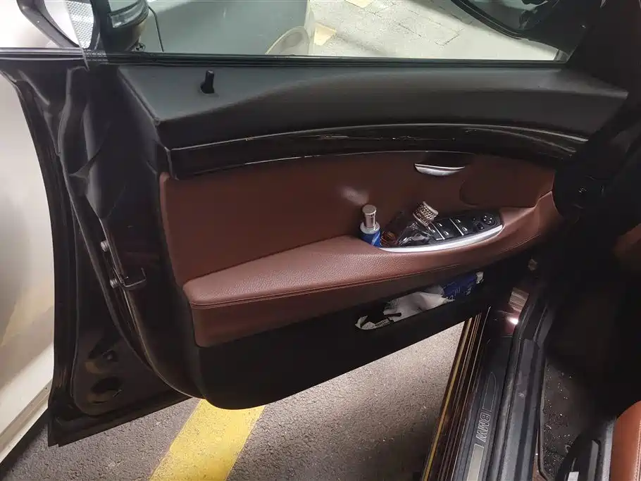 BMW 5 Series GT 2016