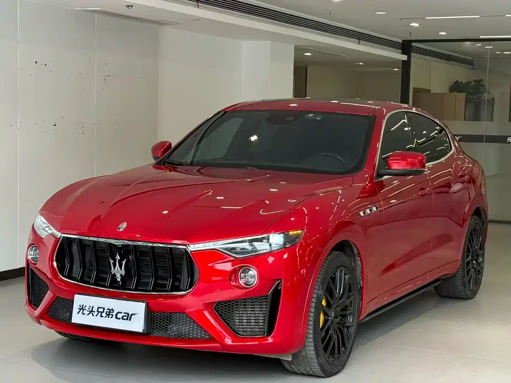 Maserati Levante 2022 — фото 1