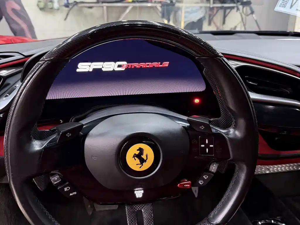 Ferrari SF90 2022 — фото 13