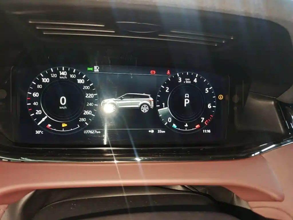 Land Rover Range Rover Evoque 2022 — фото 12