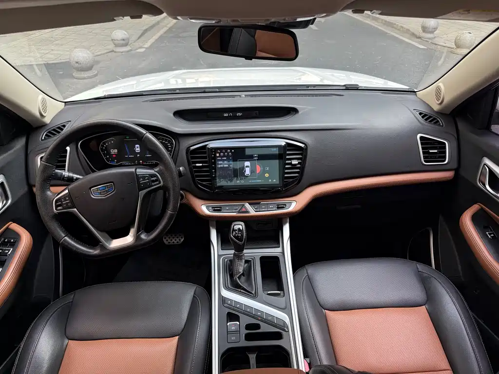 Geely Vision X6 2018 — фото 12