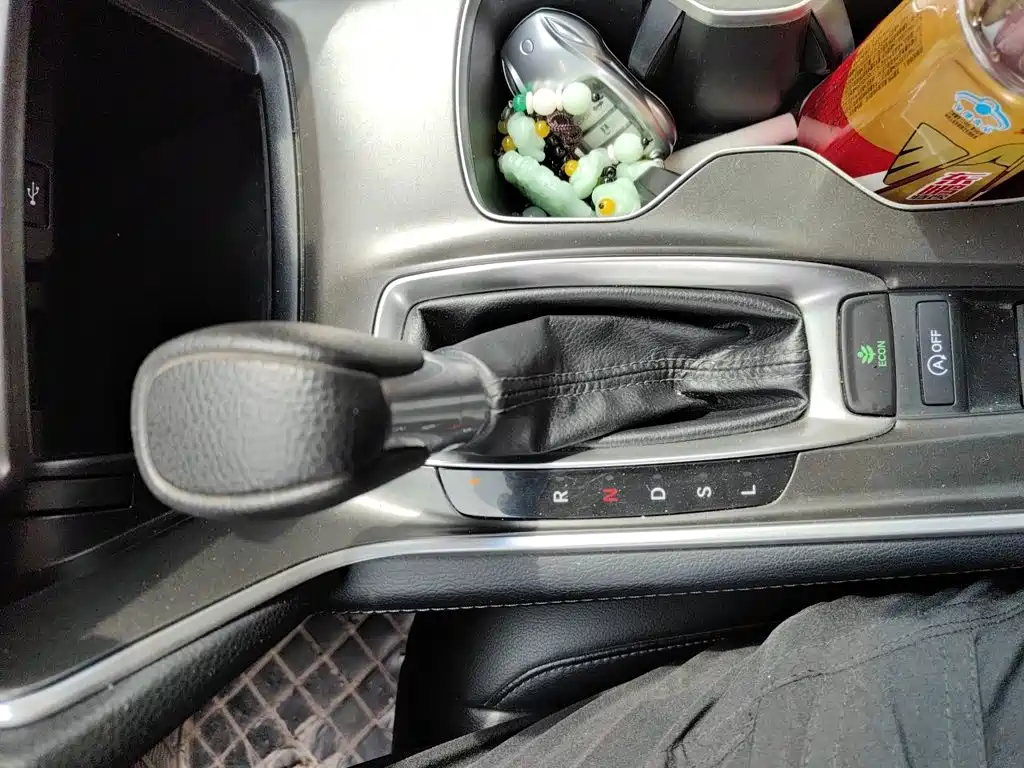 Honda Accord 2019 — фото 10