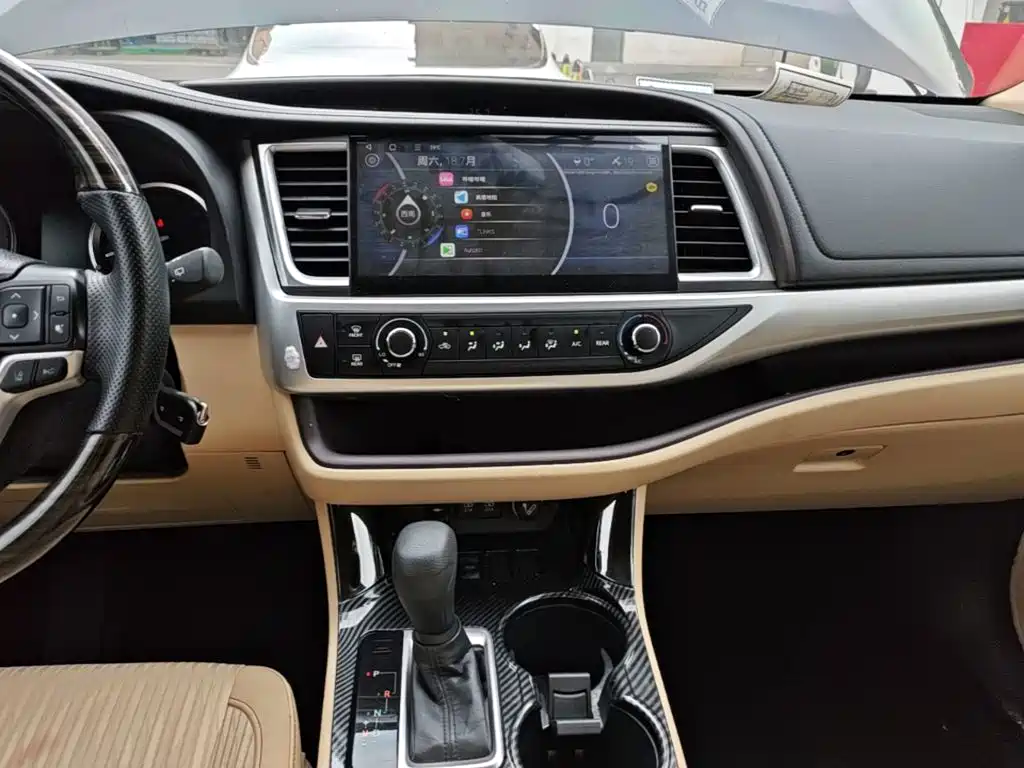 Toyota Highlander 2019 — фото 9