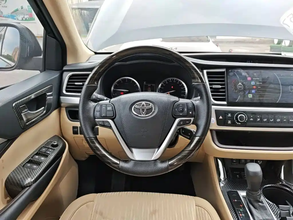 Toyota Highlander 2019 — фото 7