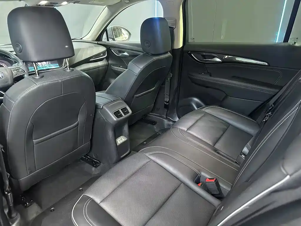 Buick Envision Plus 2023 — фото 10