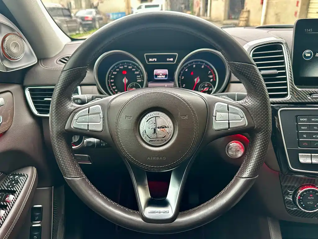 Mercedes-Benz GLS 2016 — фото 13