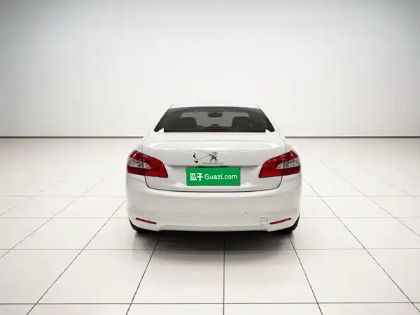 Peugeot 408 2015