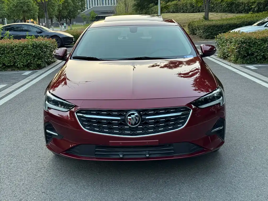 Buick Regal 2022 — фото 2