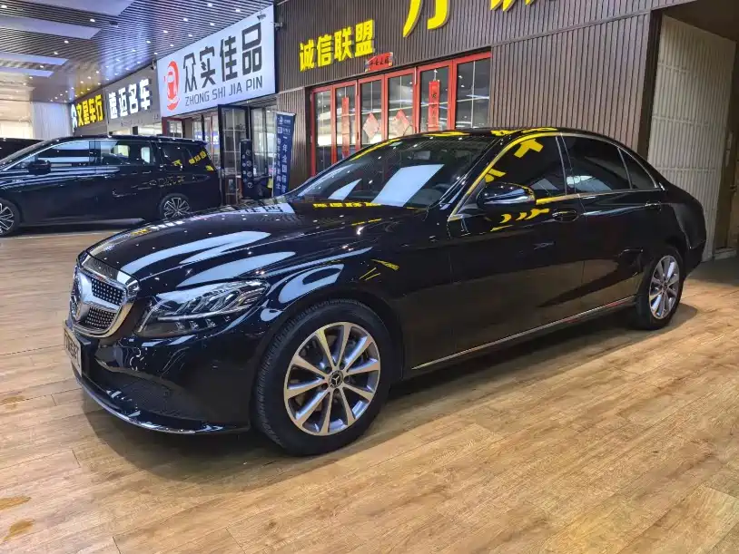 Mercedes-Benz C-Class 2019