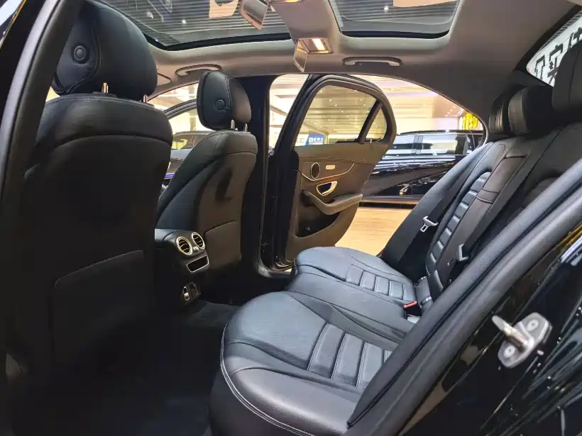 Mercedes-Benz C-Class 2019
