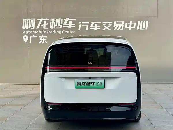 Li Auto MEGA 2025