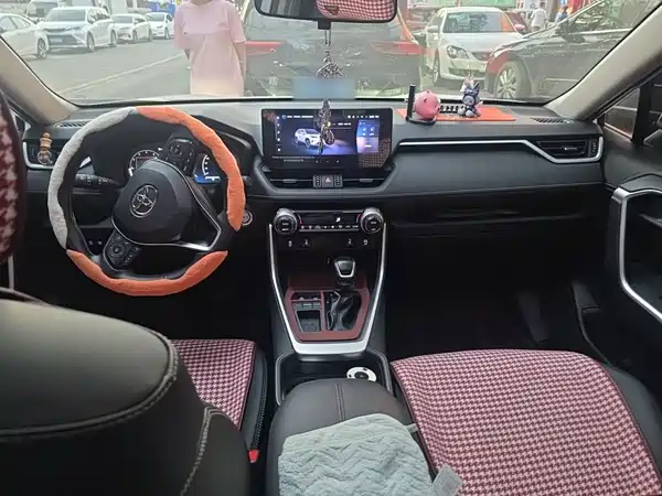 Toyota RAV4 2023
