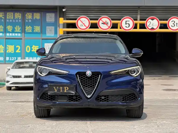Alfa Romeo Stelvio 2019
