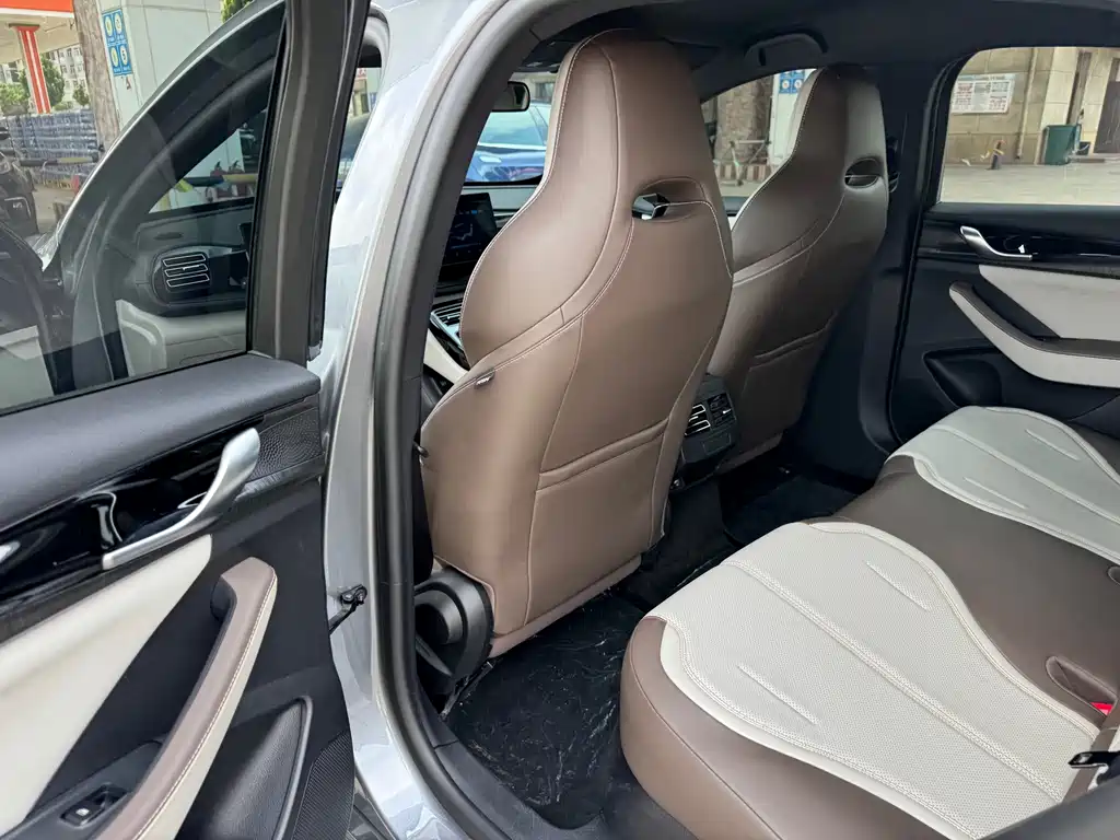 BYD Qin PLUS 2025 — фото 10