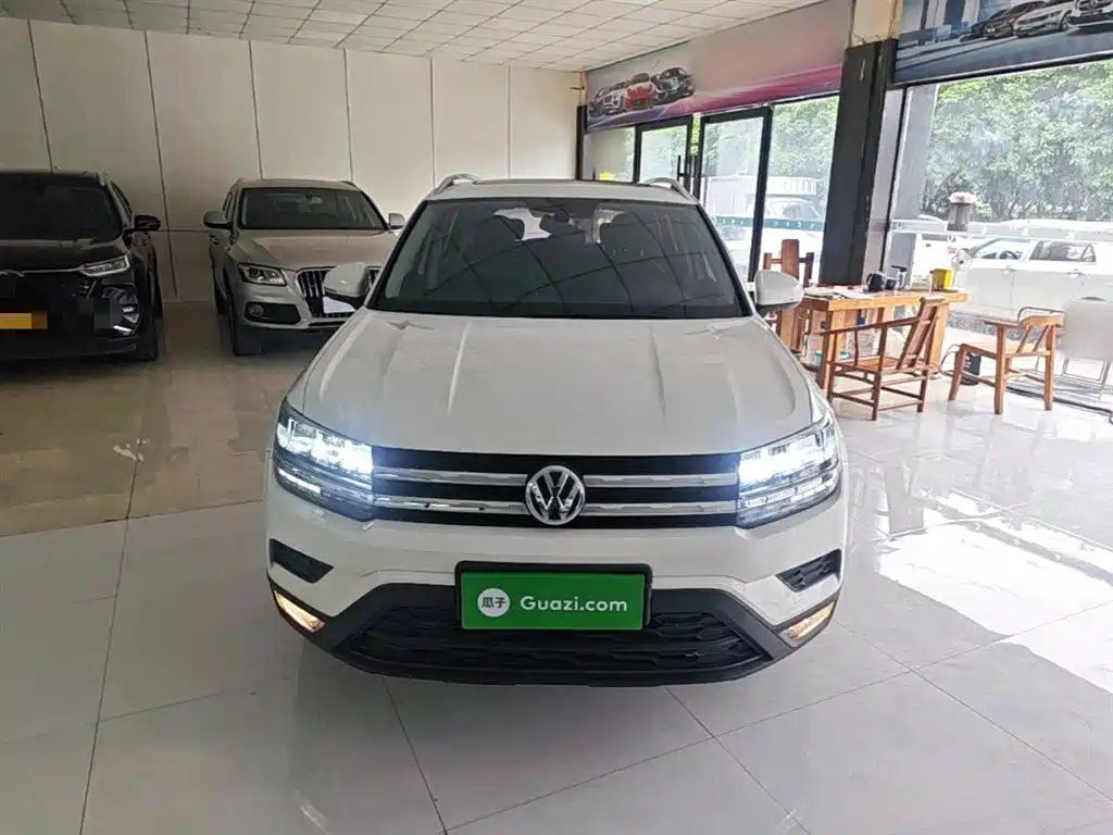 Volkswagen Tharu 2019 — фото 3