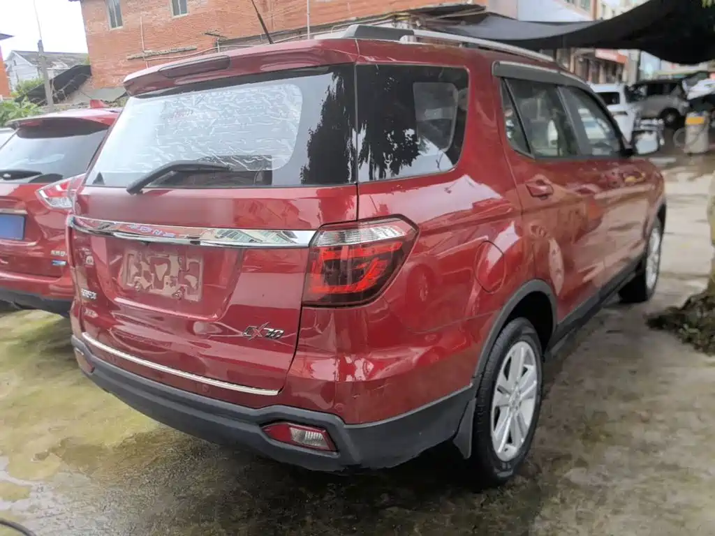Oshan Oushang CX70 2016