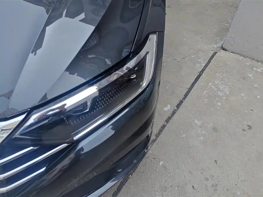 Volkswagen Sagitar 2021
