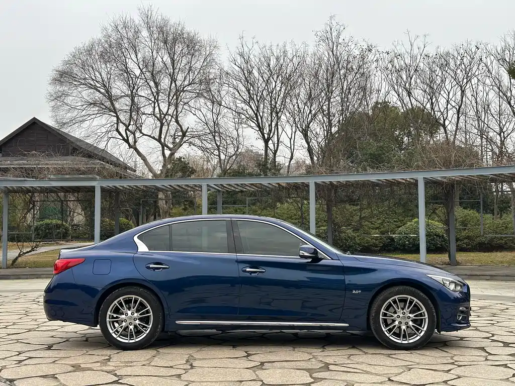 Infiniti Q50L 2018 — фото 9