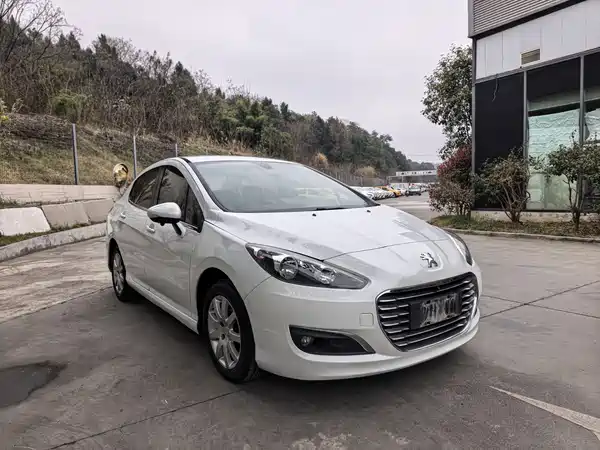 Peugeot 308 2014