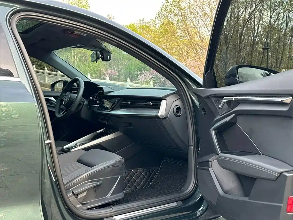 Audi A3 2022 — фото 10