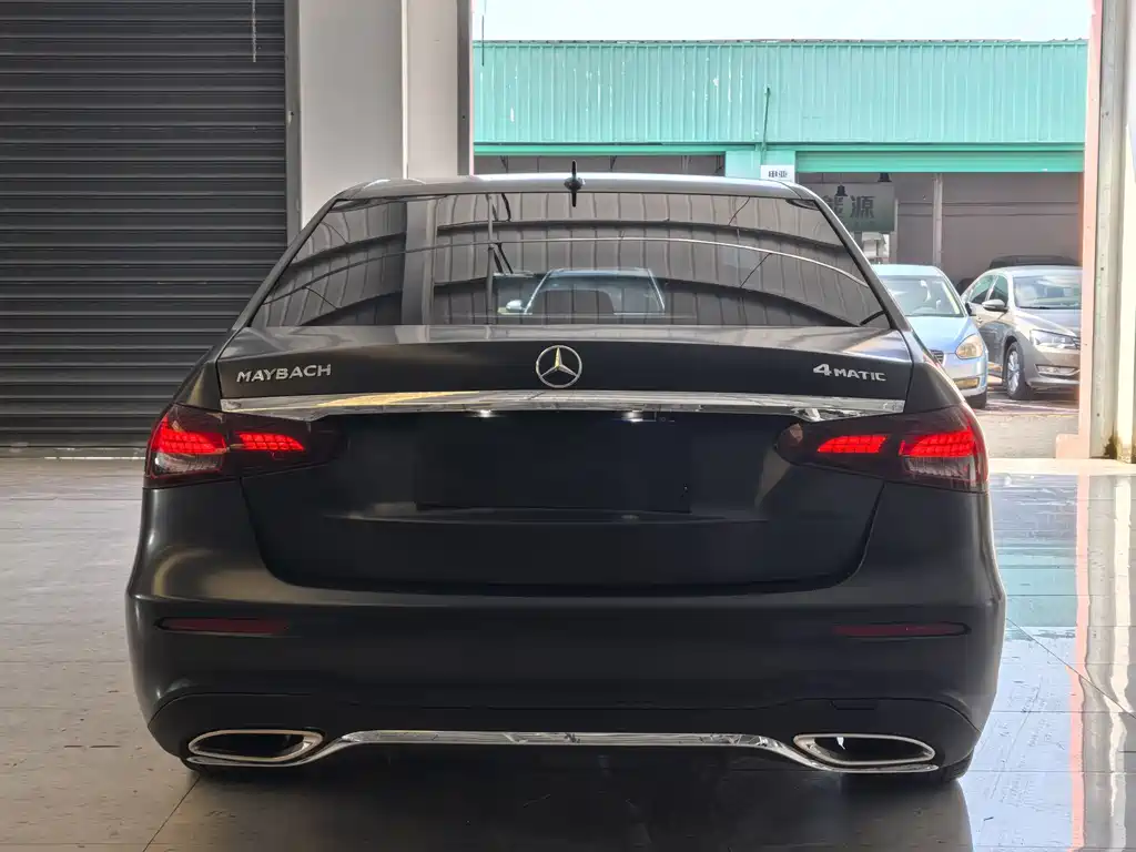 Mercedes-Benz E-Class 2013 — фото 15