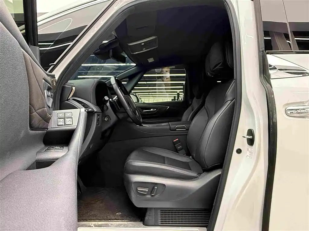 Toyota Vellfire 2025
