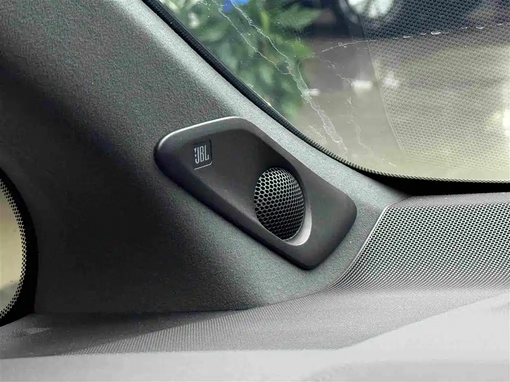 Toyota Vellfire 2025 — фото 17