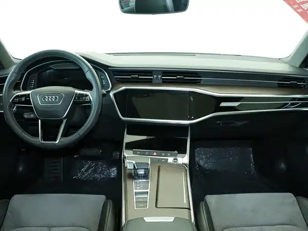 Audi A6L 2020