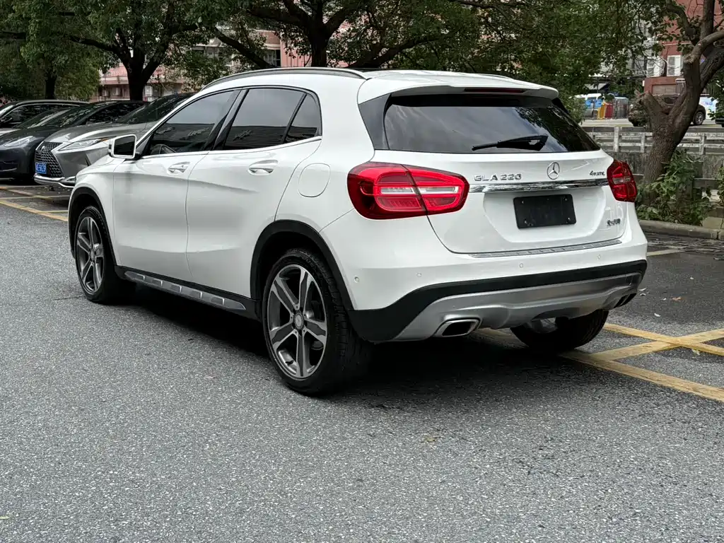 Mercedes-Benz GLA 2016 — фото 3