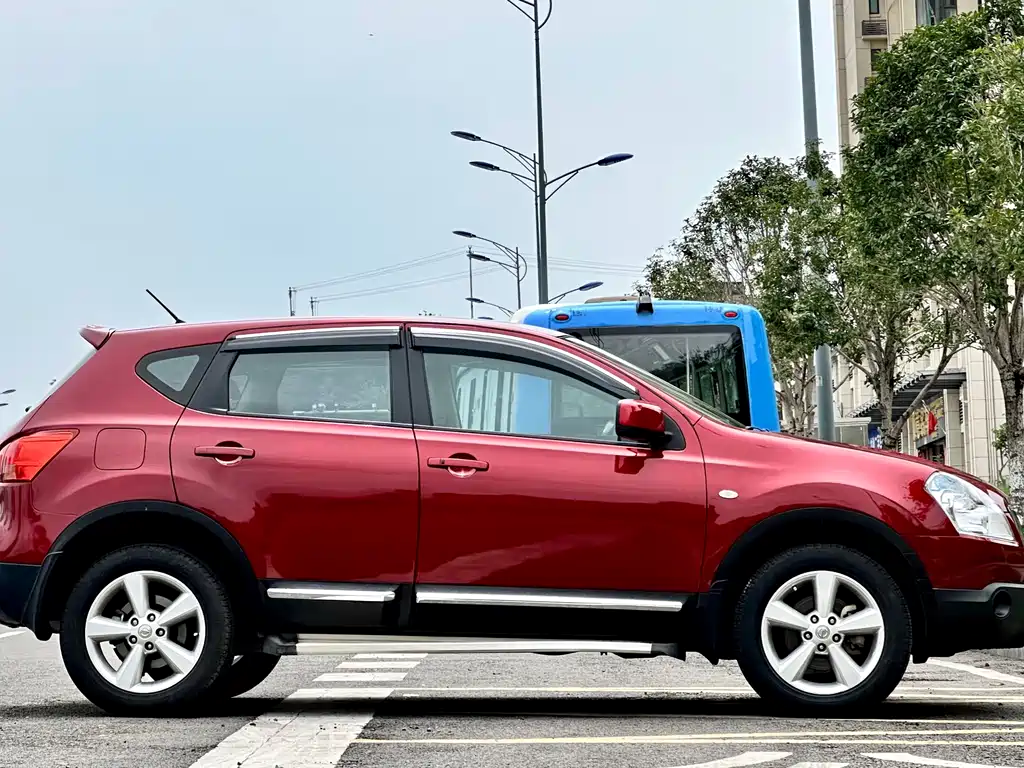 Nissan Qashqai 2011 — фото 11