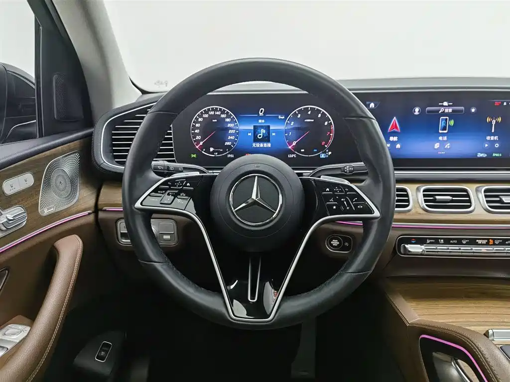 Mercedes-Benz GLE 2024 — фото 11