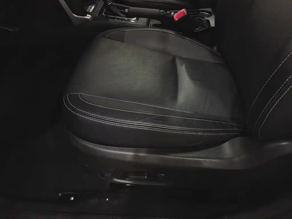 Subaru Forester 2017 — фото 20