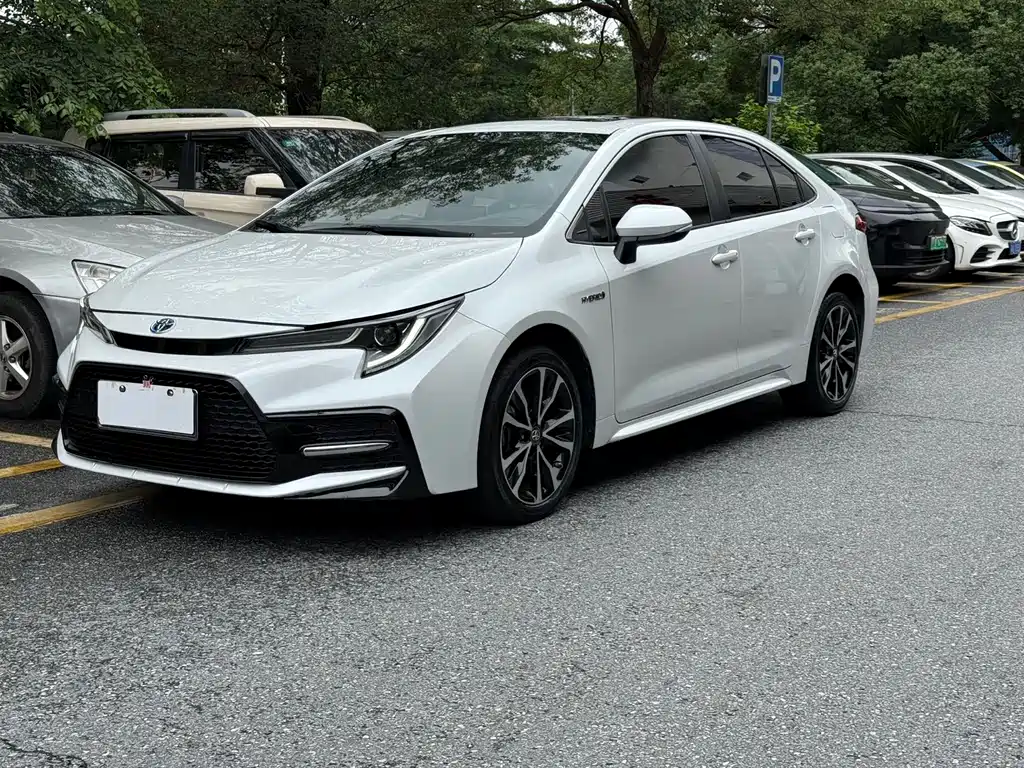 Toyota Levin 2021 — фото 1