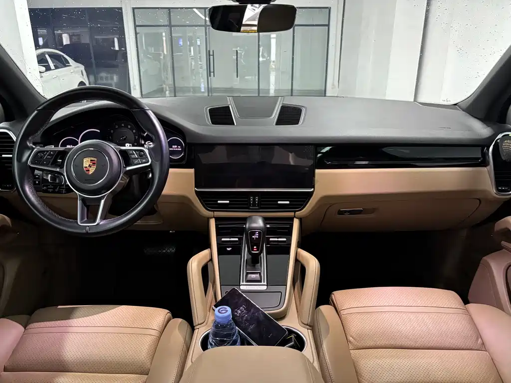 Porsche Cayenne 2018 — фото 5