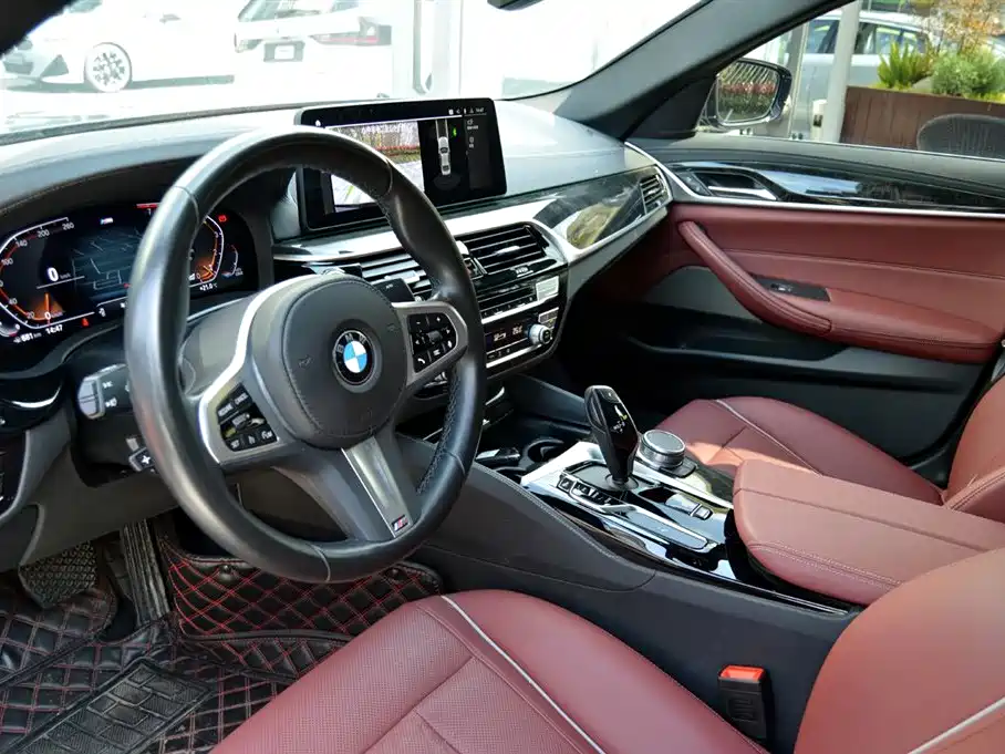 BMW 5 Series 2022