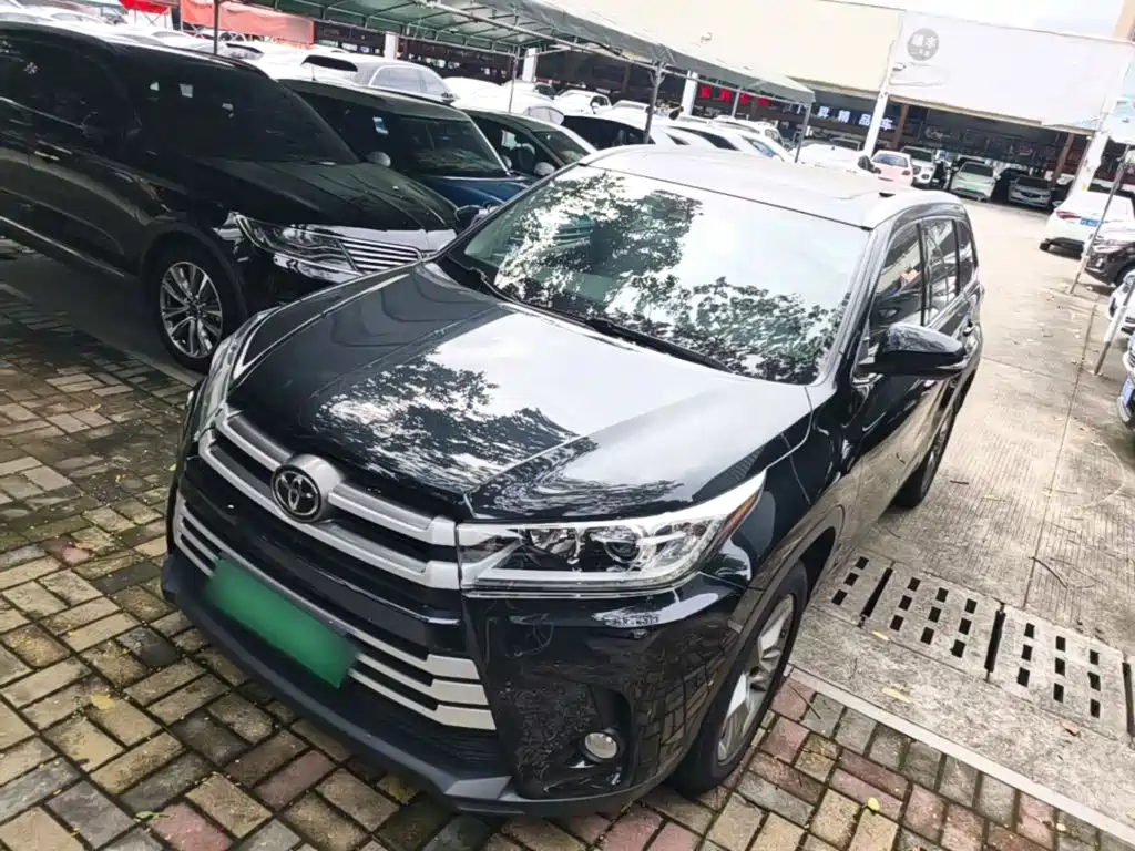 Toyota Highlander 2018 — фото 2