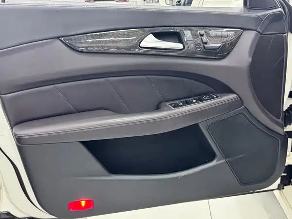 Mercedes-Benz CLS 2012