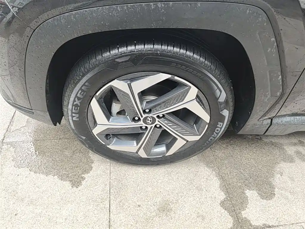 Hyundai Tucson 2023 — фото 22