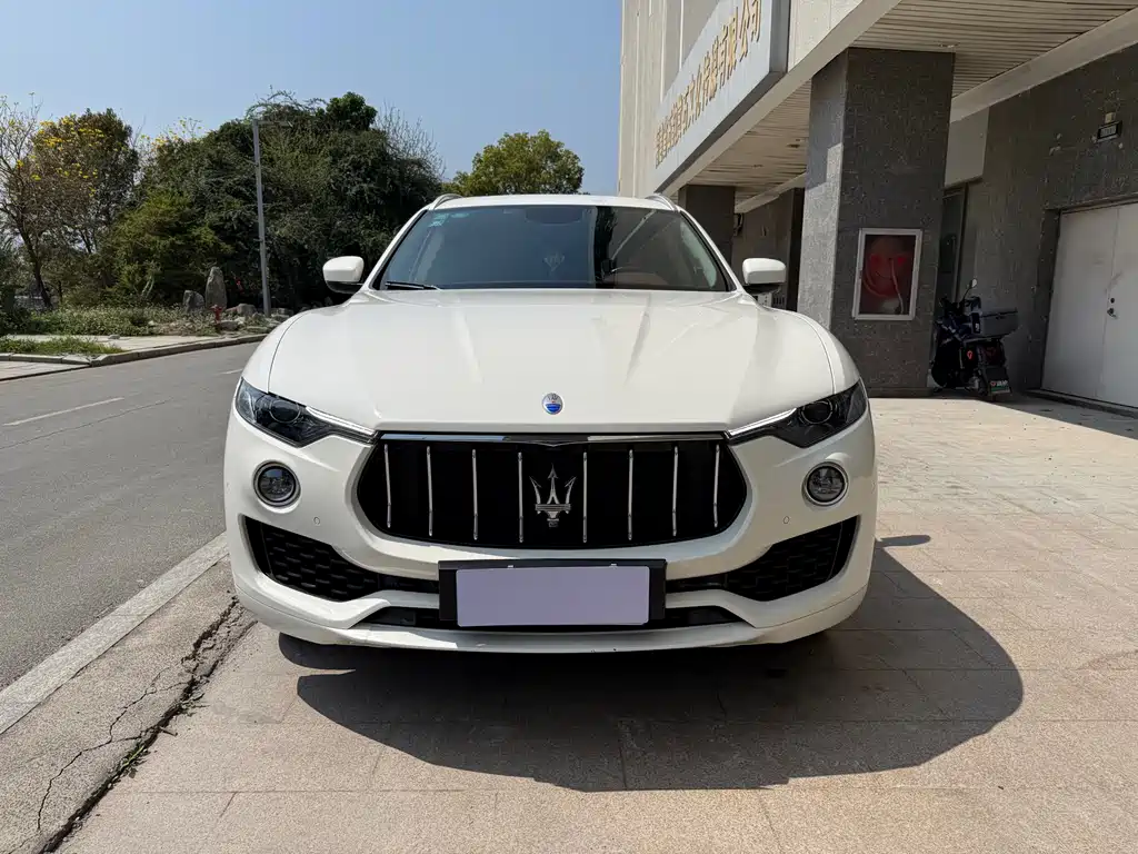 Maserati Levante 2017 — фото 2