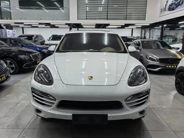 Porsche Cayenne 2011